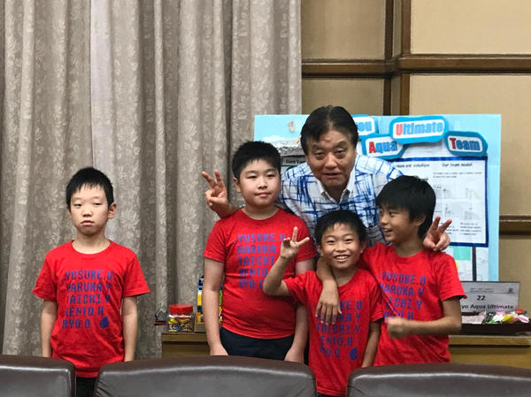 FLLJr.「最強アクアアルティメットチーム」が名古屋市長を表敬訪問
